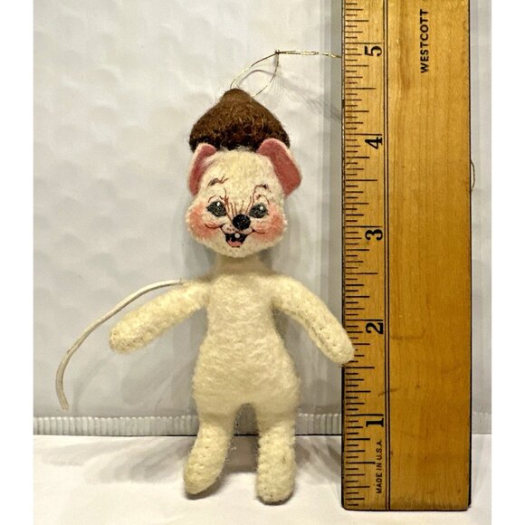Annalee Christmas Mouse With Acorn Felt Hanging Ornament 5" Posable 2001 Vintage - Picture 4 of 7
